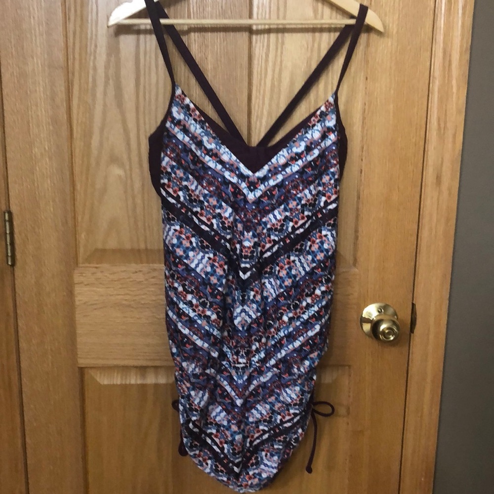Athleta tankini top with shirred/tie sides